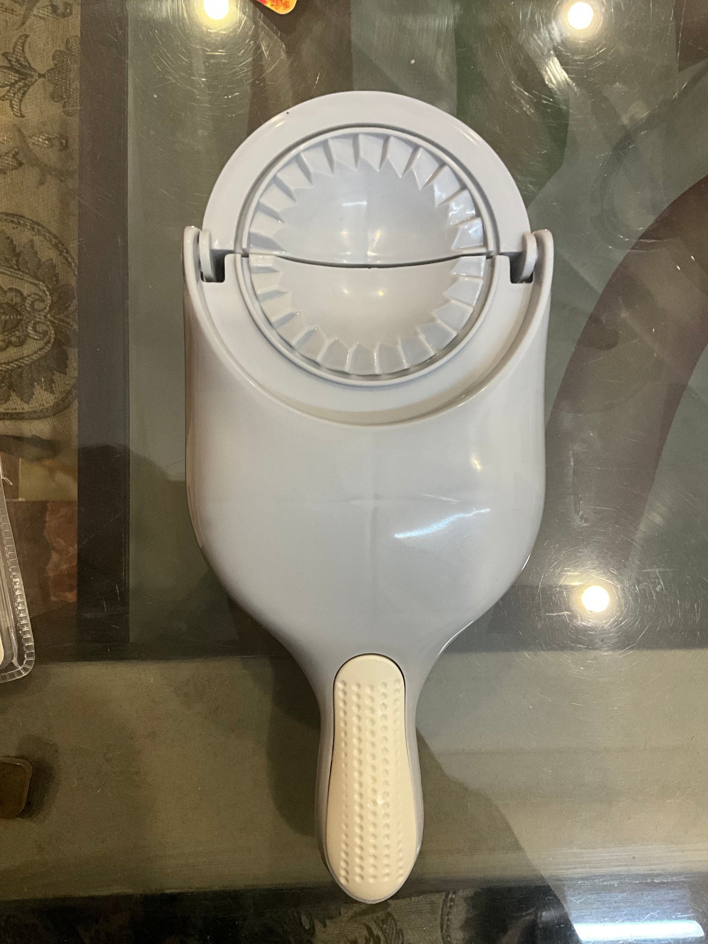 2-in-1 Dumpling Maker Machine – Manual Dough Press & Dumpling Mold for Easy Homemade Dumplings