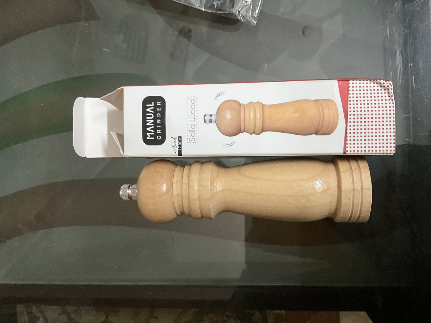 Manual salt shaker small